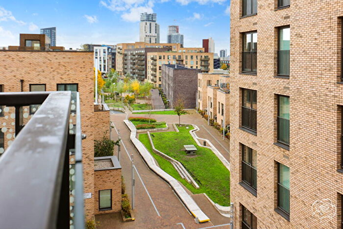1 Bedroom Apartment For Sale In Prairie Building, Liberty Bridge Road, Stratford, E15