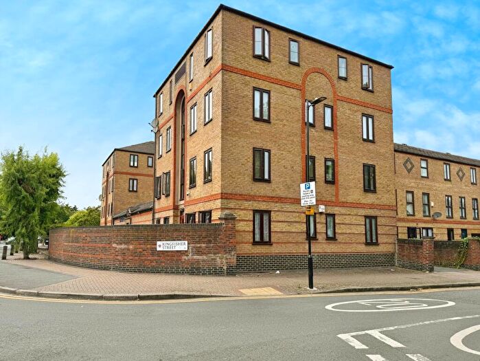1 Bedroom Flat For Sale In Tollgate Road, Beckton, London, E6