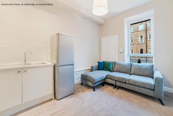 2 Bedroom Flat To Rent In Brunswick Street, Hillside, Edinburgh, EH7