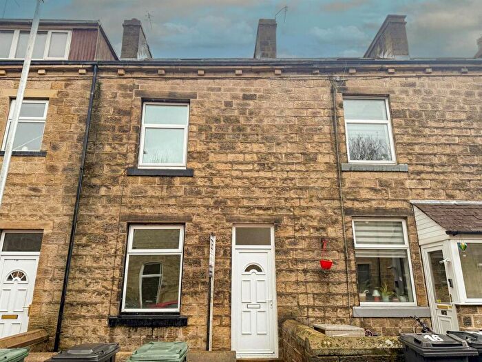 3 Bedroom Terraced House For Sale In Elmsley Street, Steeton, BD20