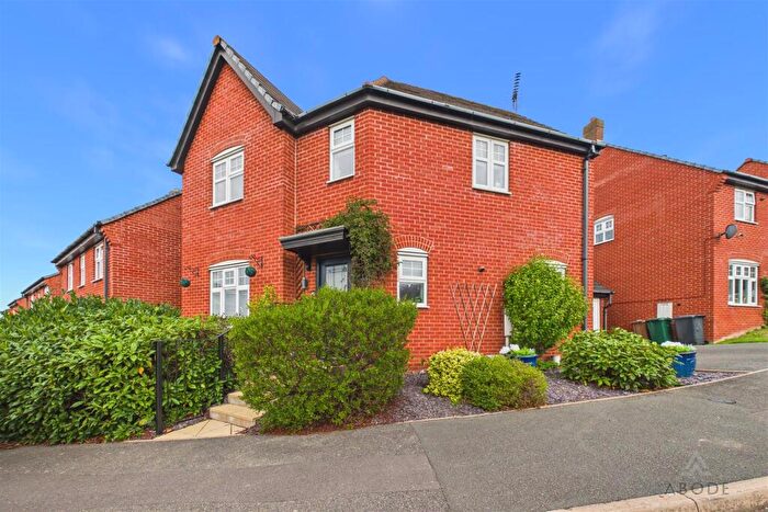 3 Bedroom Detached House For Sale In Arliston Drive, Woodville, DE11