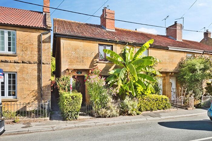 2 Bedroom End Terrace House For Sale In Water Street, Martock, TA12