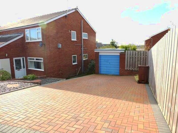 1 Bedroom Apartment To Rent In 7 Briar Court, Barrow-in-furness, LA13