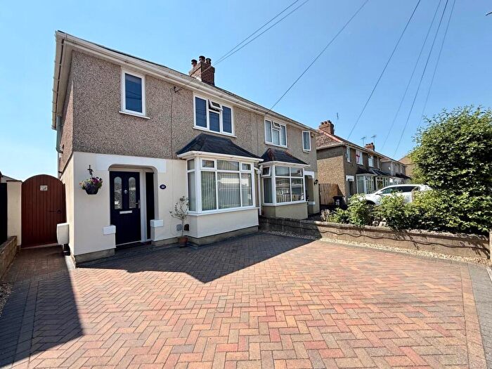3 Bedroom Semi Detached House For Sale In Bessemer Road West, Rodbourne Cheney, SN2