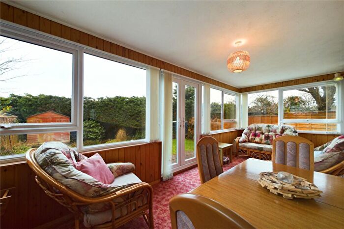 3 Bedroom Semi-Detached House For Sale In Warborough Avenue, Tilehurst, Reading, Berkshire, RG31