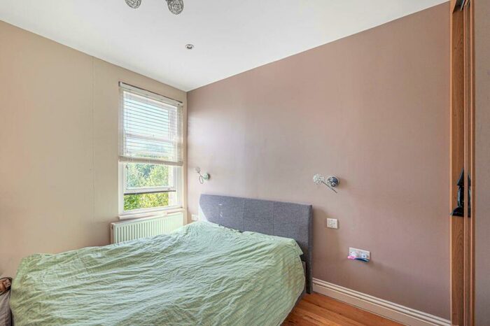 1 Bedroom Flat To Rent In Fordwych Road, West Hampstead, London, NW2