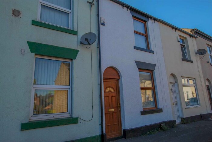 2 Bedroom Terraced House To Rent In Manchester Old Road, Bury, BL9