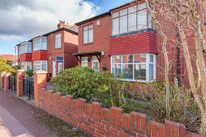 2 Bedroom Flat To Rent In Danby Gardens, Heaton, NE6