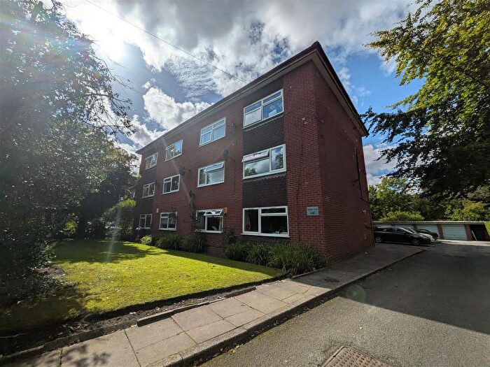 3 Bedroom Flat To Rent In Balholm Court, Wilmslow Road, Manchester, M20