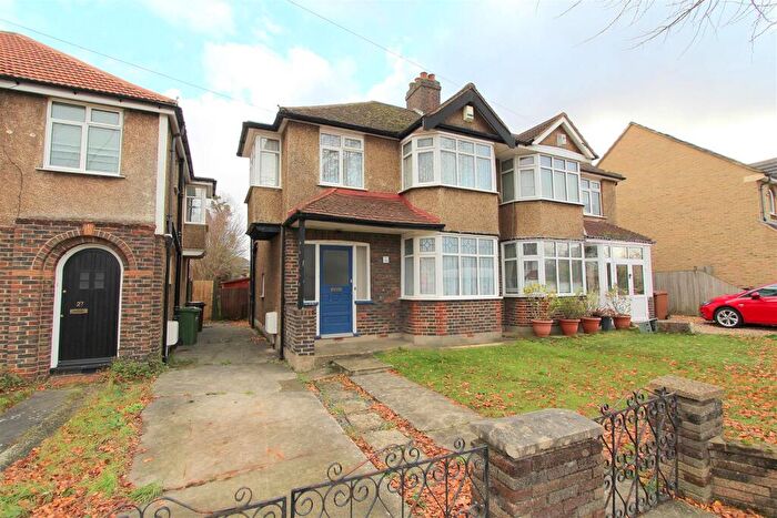 3 Bedroom Semi Detached House For Sale In Bristow Road, Beddington, CR0