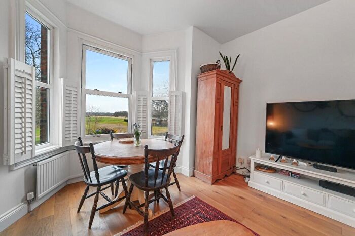 2 Bedroom Flat For Sale In Capel Road, London, E7