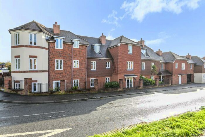 1 Bedroom Retirement Property To Rent In Pegasus Court, High Street, Billingshurst, RH14