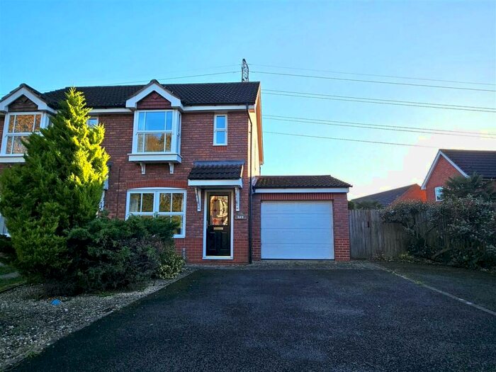 2 Bedroom Semi-Detached House To Rent In Cornfield Croft, Sutton Coldfield, West Midlands, B76