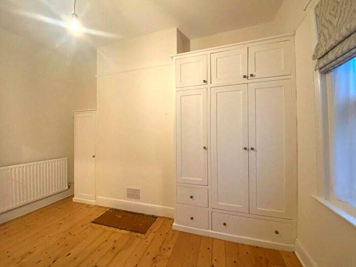 1 Bedroom Flat To Rent In Old Tiverton Road, Exeter, EX4