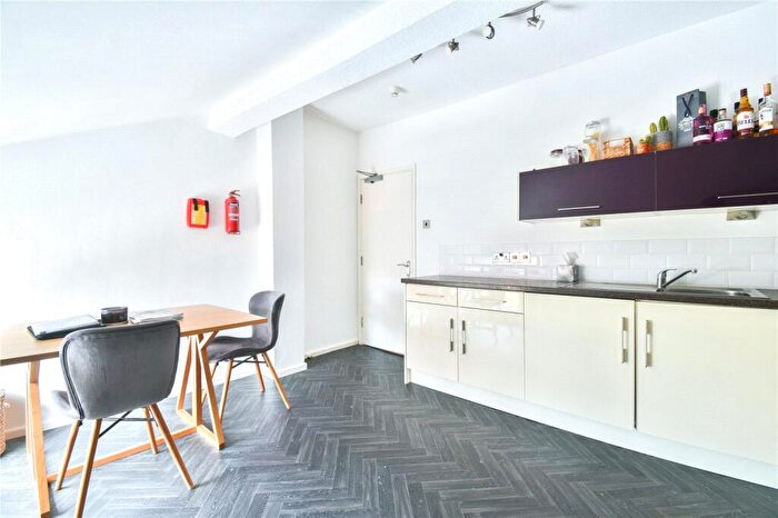 1 Bedroom Apartment To Rent In Orchard Street, West Didsbury, Manchester, M20