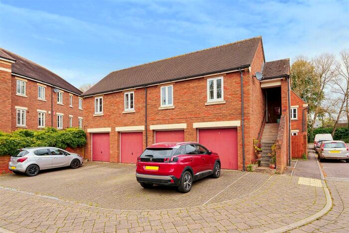 2 Bedroom Apartment To Rent In Gras Lawn, Exeter, EX2