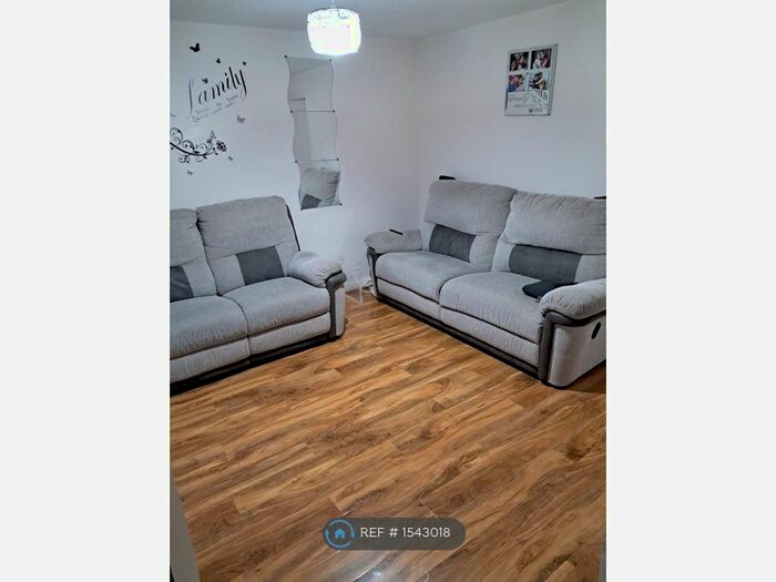 3 Bedroom End Of Terrace House To Rent In Chappell Close, Aylesbury, HP19