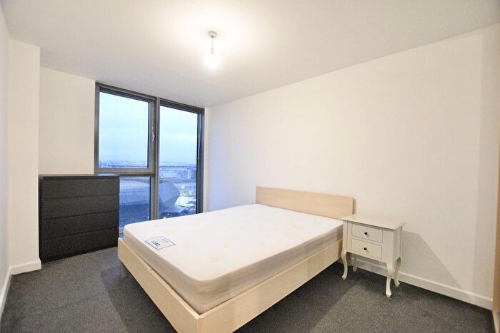 1 Bedroom Flat To Rent In George Hudson Tower, Stratford, E15