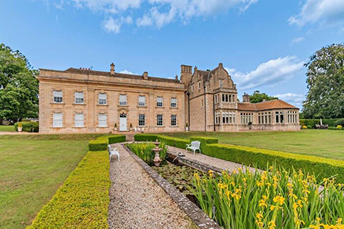 3 Bedroom Duplex For Sale In Stocken Hall, Stretton, Rutland, LE15