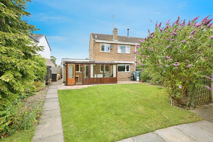 3 Bedroom Semi-Detached House For Sale In Pierce Crescent, Warmington, Peterborough, PE8