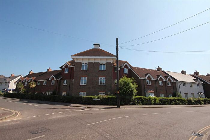 2 Bedroom Flat To Rent In Princess Court, Gordon Road, Haywards Heath, RH16