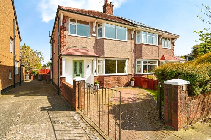 3 Bedroom Semi Detached House For Sale In Braemore Road, Wallasey, CH44