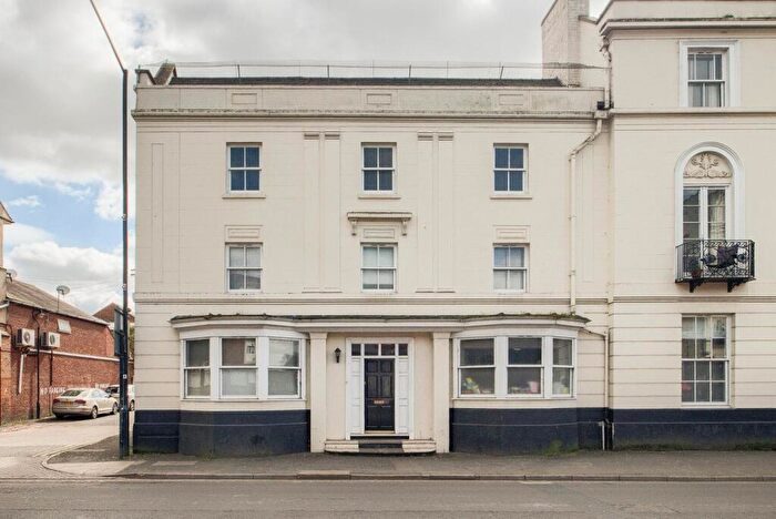 2 Bedroom Apartment To Rent In High Street, Leamington Spa, CV31