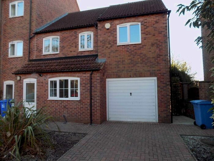 3 Bedroom House To Rent In Dock Road, Worksop, S80