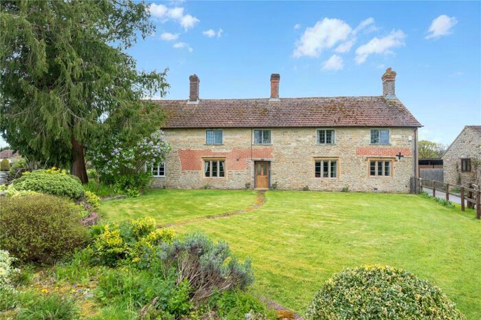 4 Bedroom Detached House For Sale In Middlemarsh, Sherborne, DT9