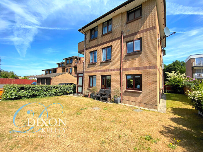2 Bedroom Flat For Sale In Flat, Fleetswood Court, - Wimborne Road, Poole, Dorset, BH15