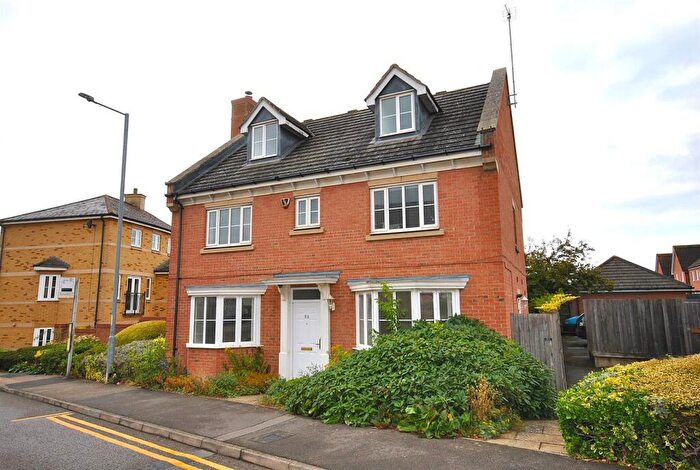 5 Bedroom Detached House For Sale In Berrywood Drive, Duston, Northampton, NN5