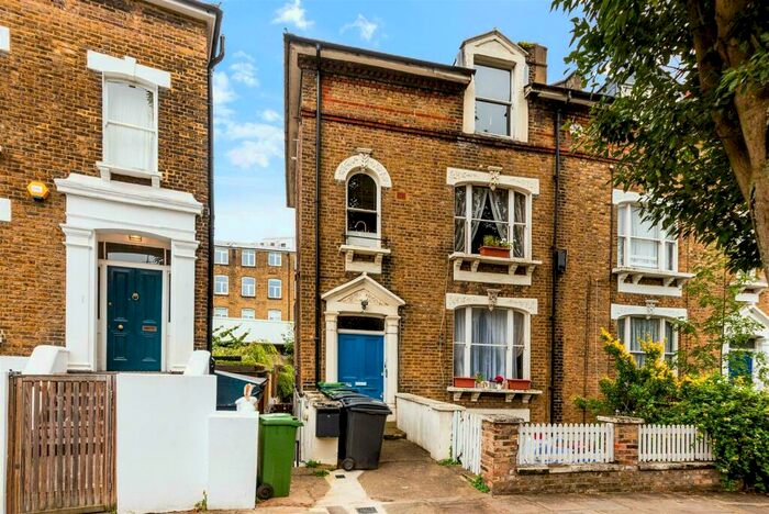 1 Bedroom Flat To Rent In Burghley Road, Kentish Town, NW5