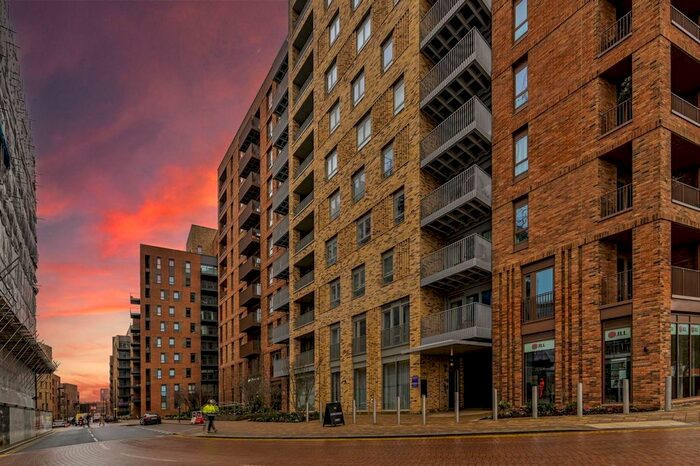 2 Bedroom Flat To Rent In Alington House, Mary Neuner Road, London, Er, Harringay, London, N8