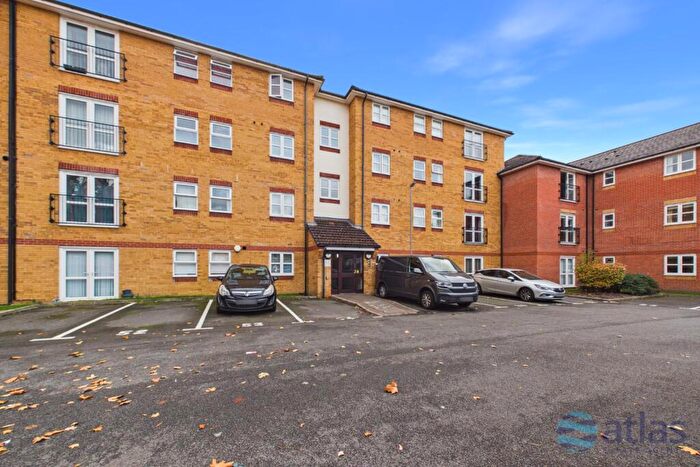 2 Bedroom Flat To Rent In Carina Court, Aigburth, L17