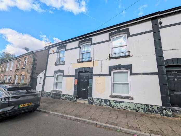 3 Bedroom End Of Terrace House To Rent In Commercial Road, Abercarn, Newport, NP11