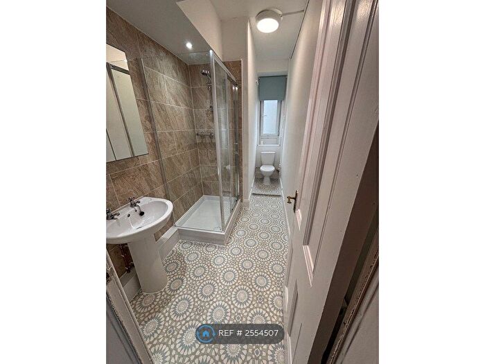 2 Bedroom Flat To Rent In Baldovan Terrace, Dundee, DD4