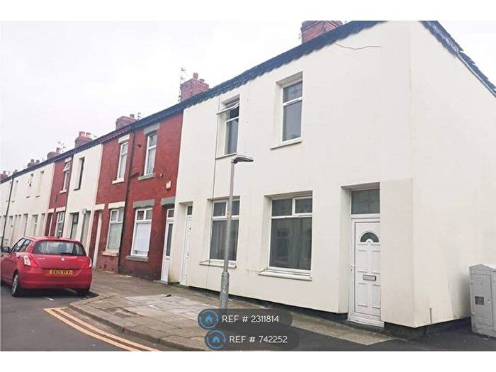 2 Bedroom End Of Terrace House To Rent In Jameson Street, Blackpool, FY1