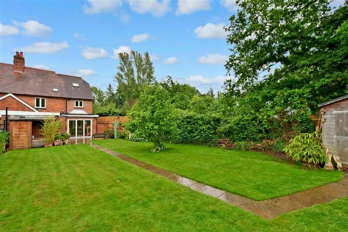 4 Bedroom Semi-Detached House For Sale In Maidstone Road, Horsmonden, Tonbridge, Kent, TN12
