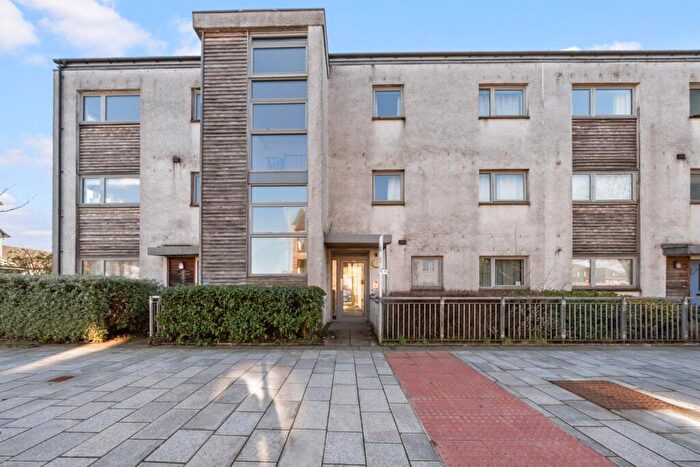2 Bedroom Apartment For Sale In Drip Road, Stirling, FK8