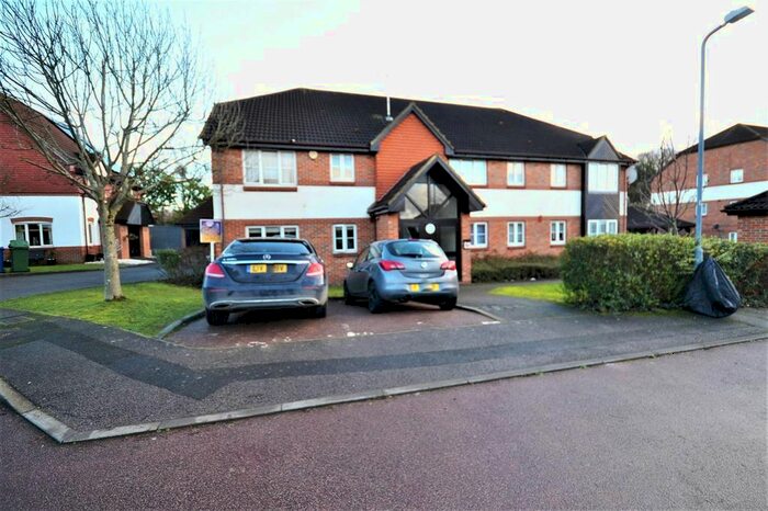 2 Bedroom Flat To Rent In Duarte Place, Chafford Hundred, Grays, RM16