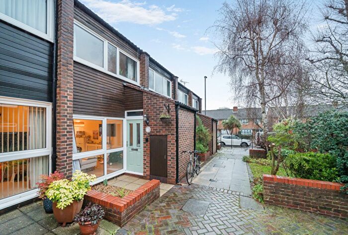 2 Bedroom Terraced House For Sale In Fulwood Walk, London, SW19