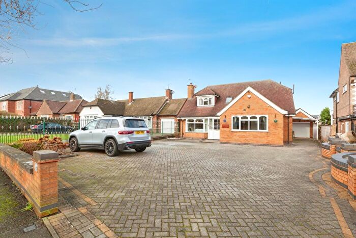 4 Bedroom Detached House For Sale In The Broadway, Oadby, Leicester, LE2