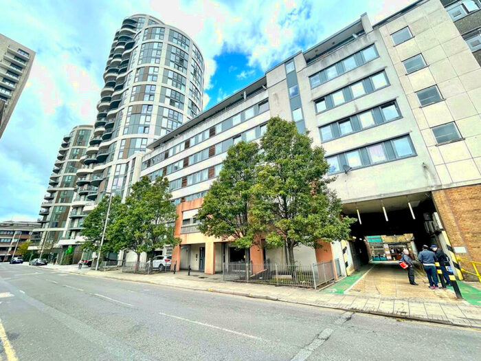 1 Bedroom Apartment For Sale In Central House, Cambridge Road, Barking, Essex, IG11