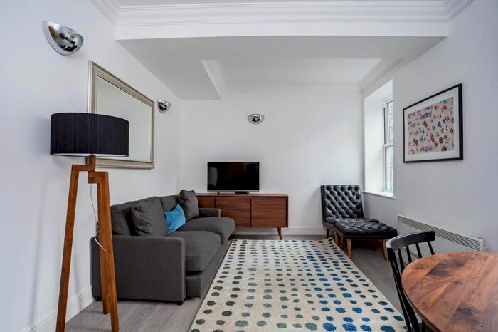 2 Bedroom Flat To Rent In Vincent Square, London, SW1P