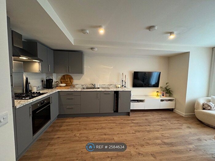 2 Bedroom Flat To Rent In Milligan Drive, Edinburgh, EH16