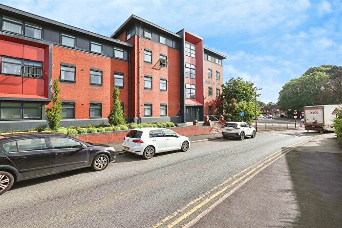2 Bedroom Flat For Sale In Wagon Lane, Birmingham, B26