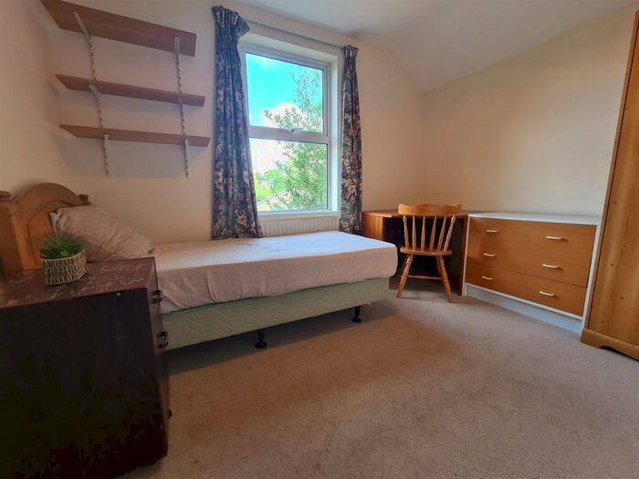 6 Bedroom House To Rent In Victoria Road, Cambridge, CB4