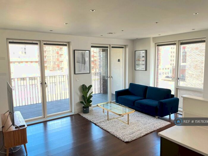 2 Bedroom Flat To Rent In Lock Side Way, London, E16