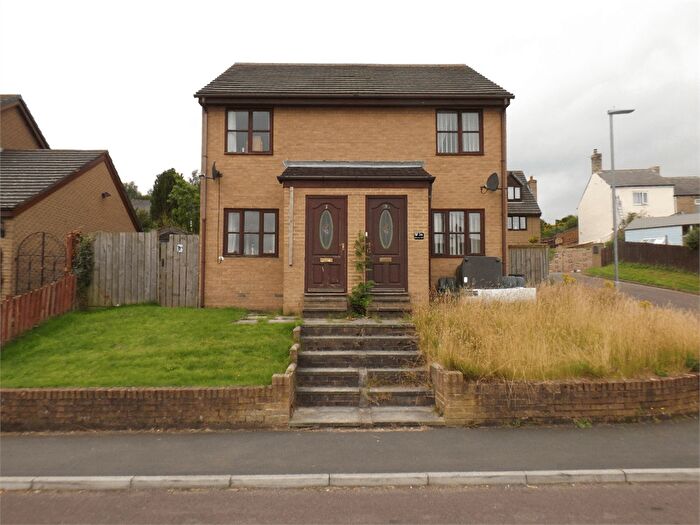 2 Bedroom Semi Detached House To Rent In Glencoe Rise, NE39