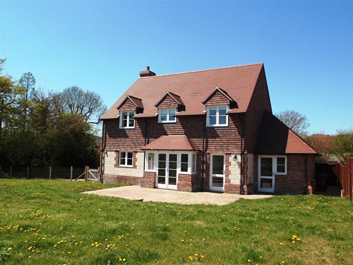 4 Bedroom Detached House To Rent In North Lane, South Harting, Petersfield, GU31